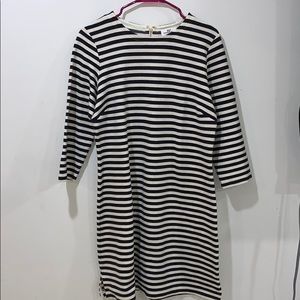 Vineyard vines ivory and black striped shift dress